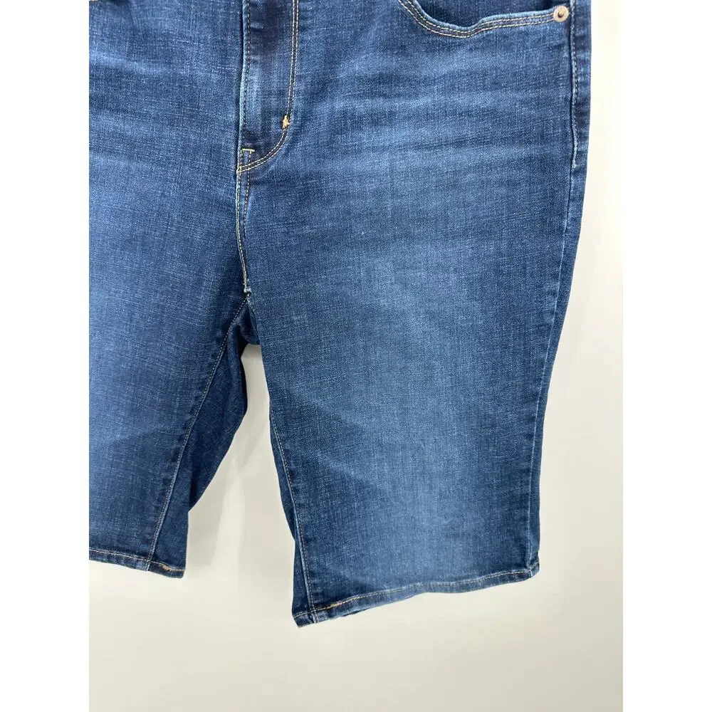 Levi's Women 31 Dark Indigo Moon Blue Denim Bermuda Shorts Cotton Blend DK23